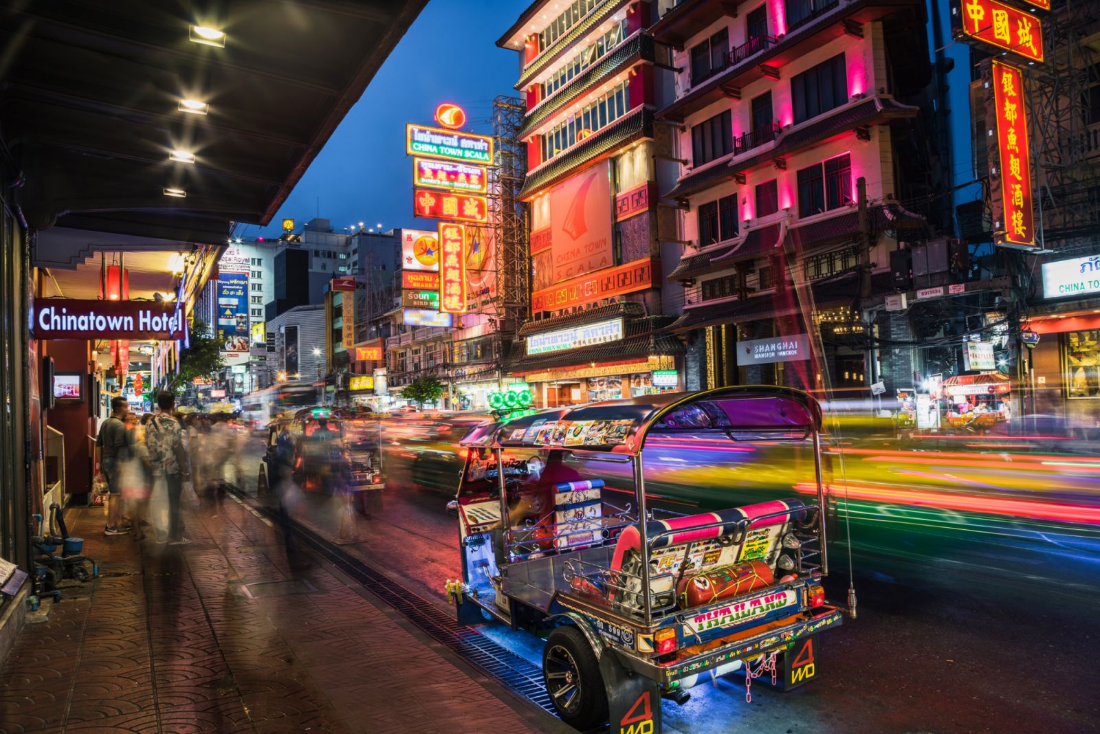 Night view of Bangkok's Chinatown